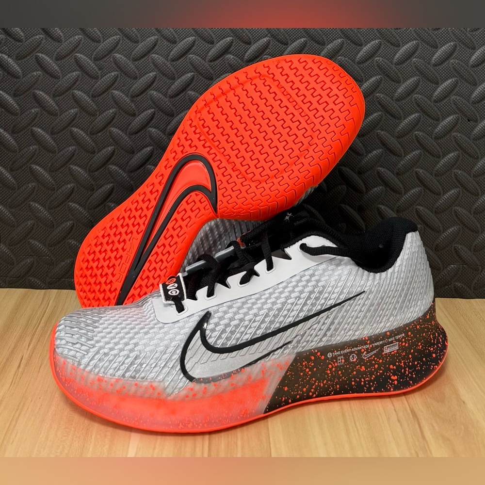 Nike Zoom Vapor 11 Premium HC NYC Orange Tennis Shoes FQ7721-001 Mens‎ Size 8.5